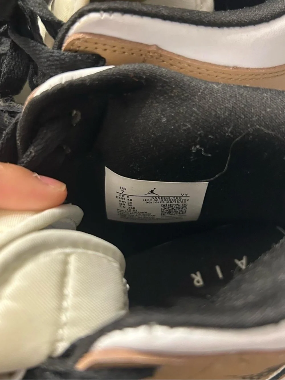 Jordan 1 Mid - Black White Tan